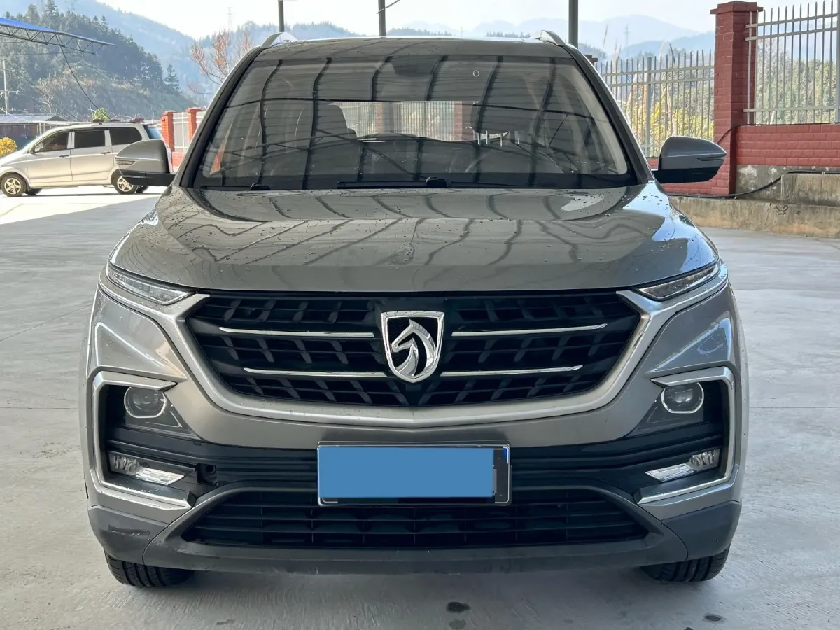2019 BaoJun 530 1.5T 151HP L4 CVT,autocango,china used car exporter,china ev exporter,chinese used car exporter,chinese used ev exporter