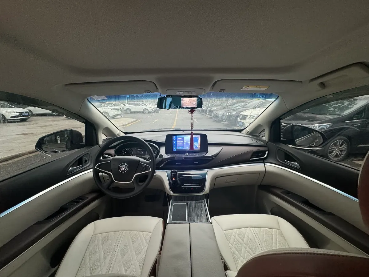 2022 Buick GL8 2.0T 237HP L4 9AT,autocango,china used car exporter,china ev exporter,chinese used car exporter,chinese used ev exporter