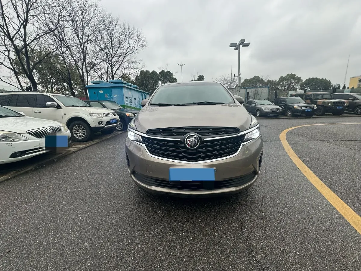 2022 Buick GL8 2.0T 237HP L4 9AT,autocango,china used car exporter,china ev exporter,chinese used car exporter,chinese used ev exporter