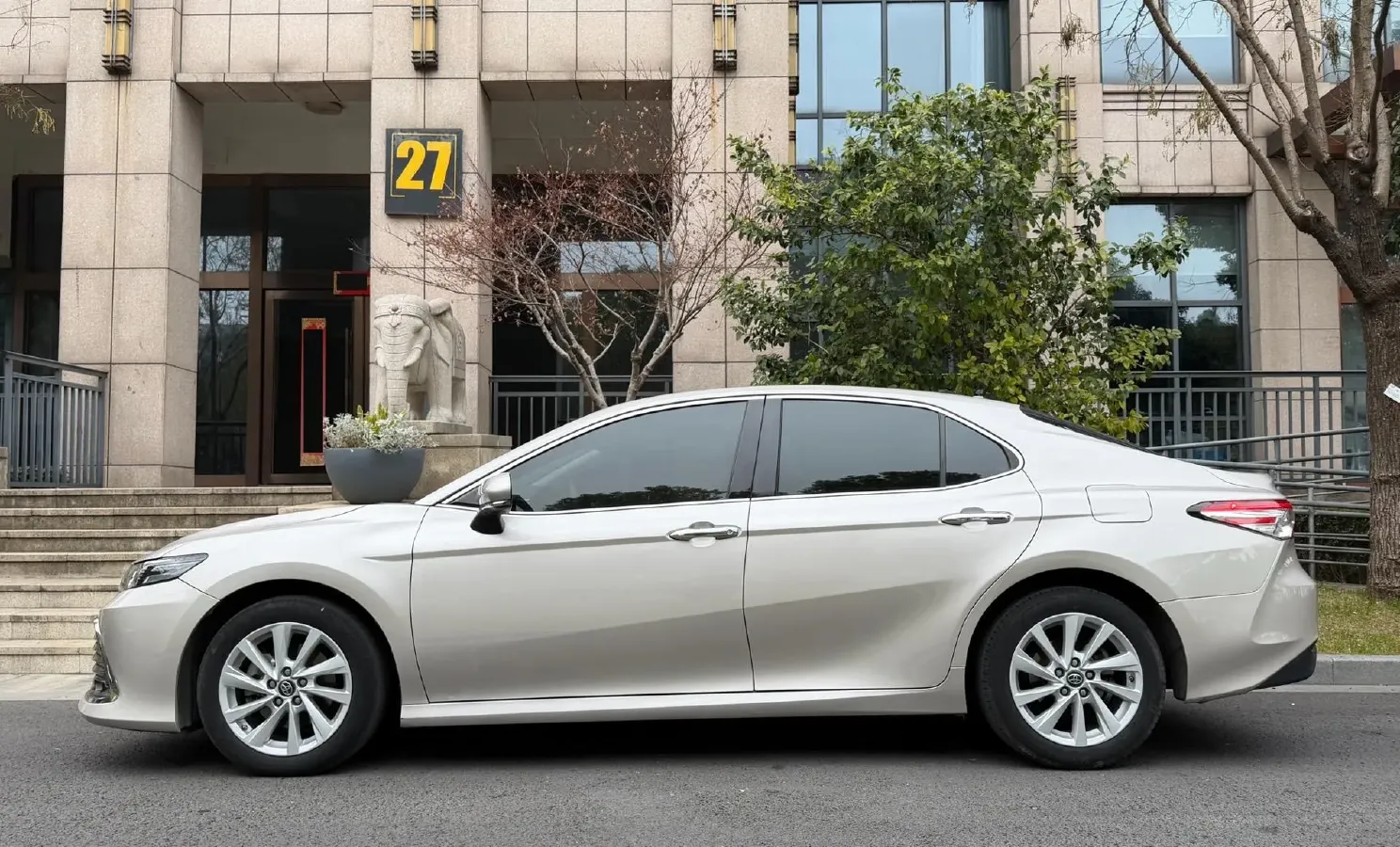 2021 Toyota Camry 2.0L 178HP L4 CVT,autocango,china used car exporter,china ev exporter,chinese used car exporter,chinese used ev exporter