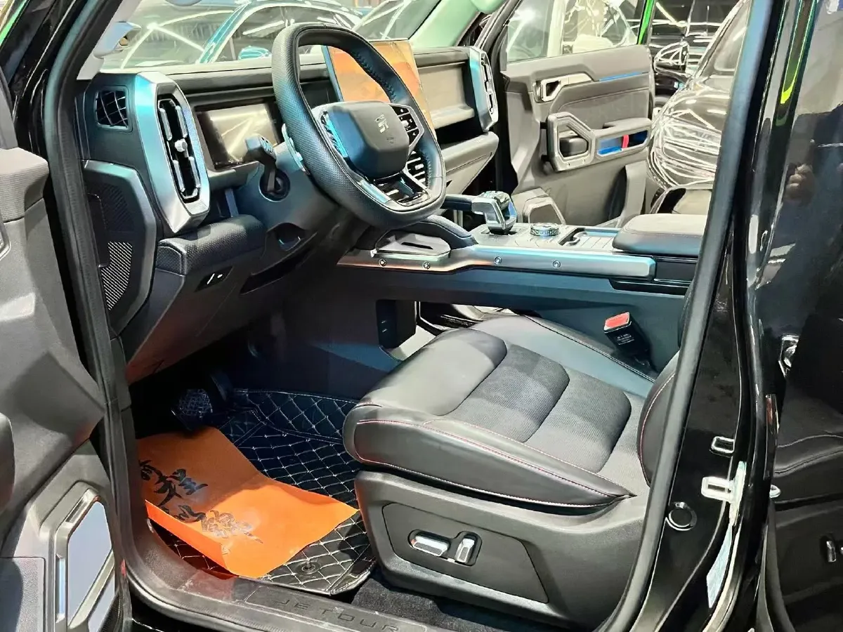 2025 Jetour Traveller 1.5T 184HP L4 7DCT,autocango,china used car exporter,china ev exporter,chinese used car exporter,chinese used ev exporter