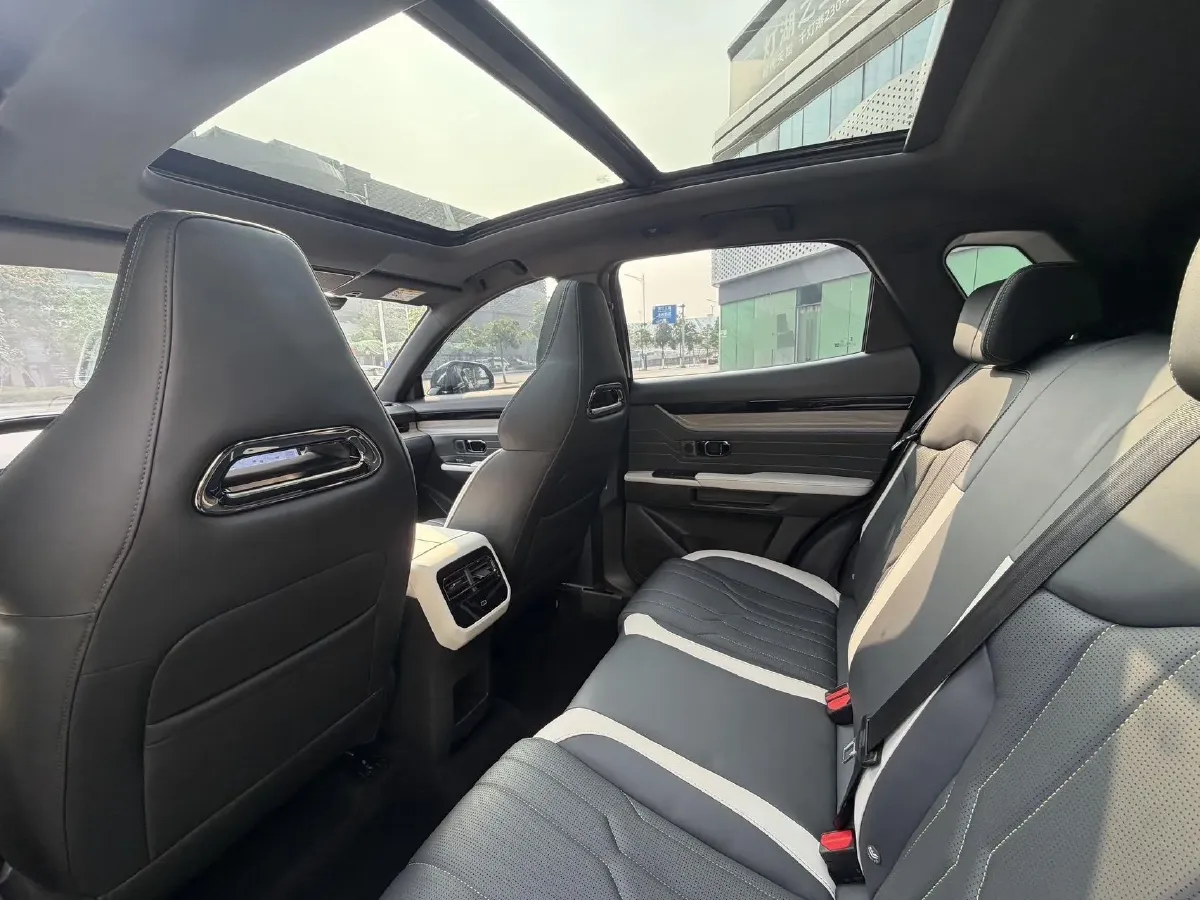 2024 Jetour ShanHai L6 1.5T 156HP L4 1DHT PHEV 19.43KWH,autocango,china used car exporter,china ev exporter,chinese used car exporter,chinese used ev exporter