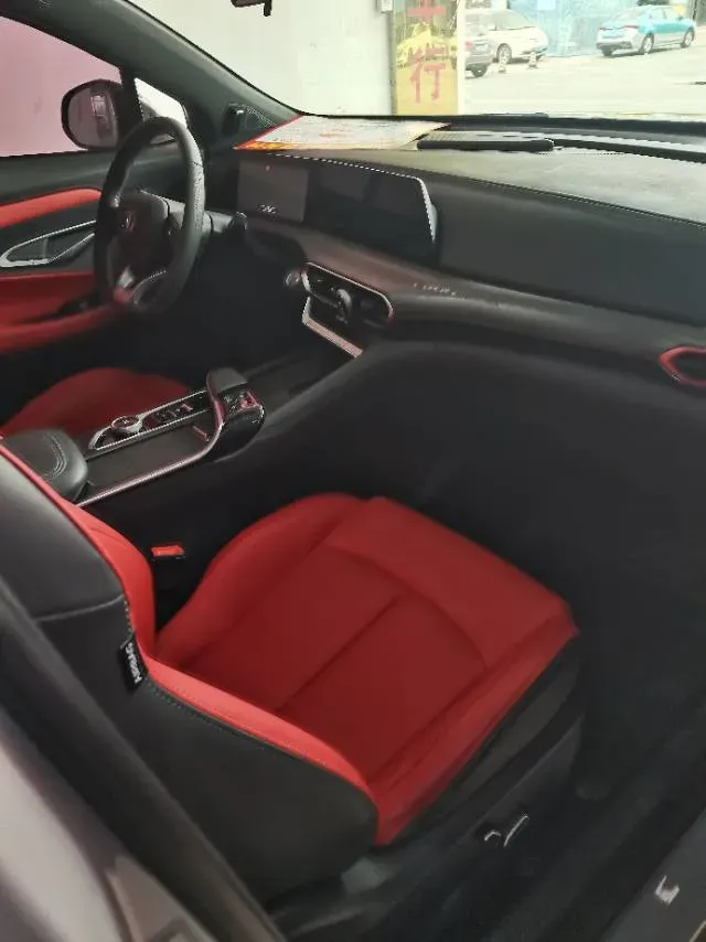 2020 ChangAn UNI-T 1.5T 180HP L4 7DCT,autocango,china used car exporter,china ev exporter,chinese used car exporter,chinese used ev exporter