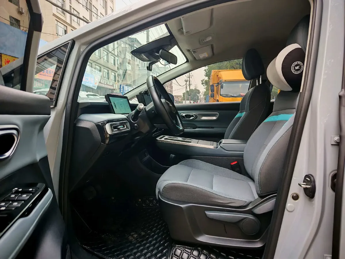 2023 GAC Trumpchi GS4 1.5T 177HP L4 6AT,autocango,china used car exporter,china ev exporter,chinese used car exporter,chinese used ev exporter