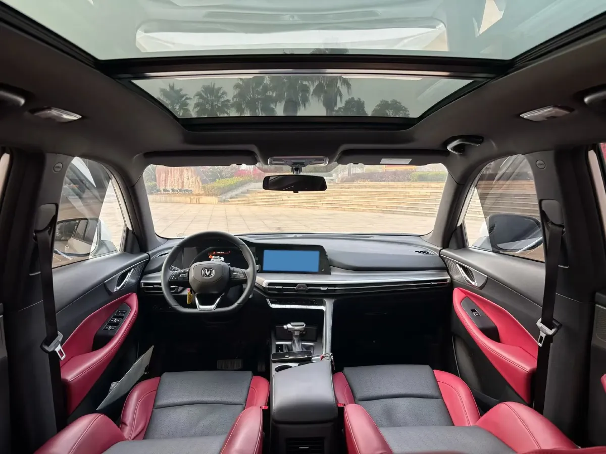 2021 ChangAn CS35 Plus 1.4T 160HP L4 7DCT,autocango,china used car exporter,china ev exporter,chinese used car exporter,chinese used ev exporter