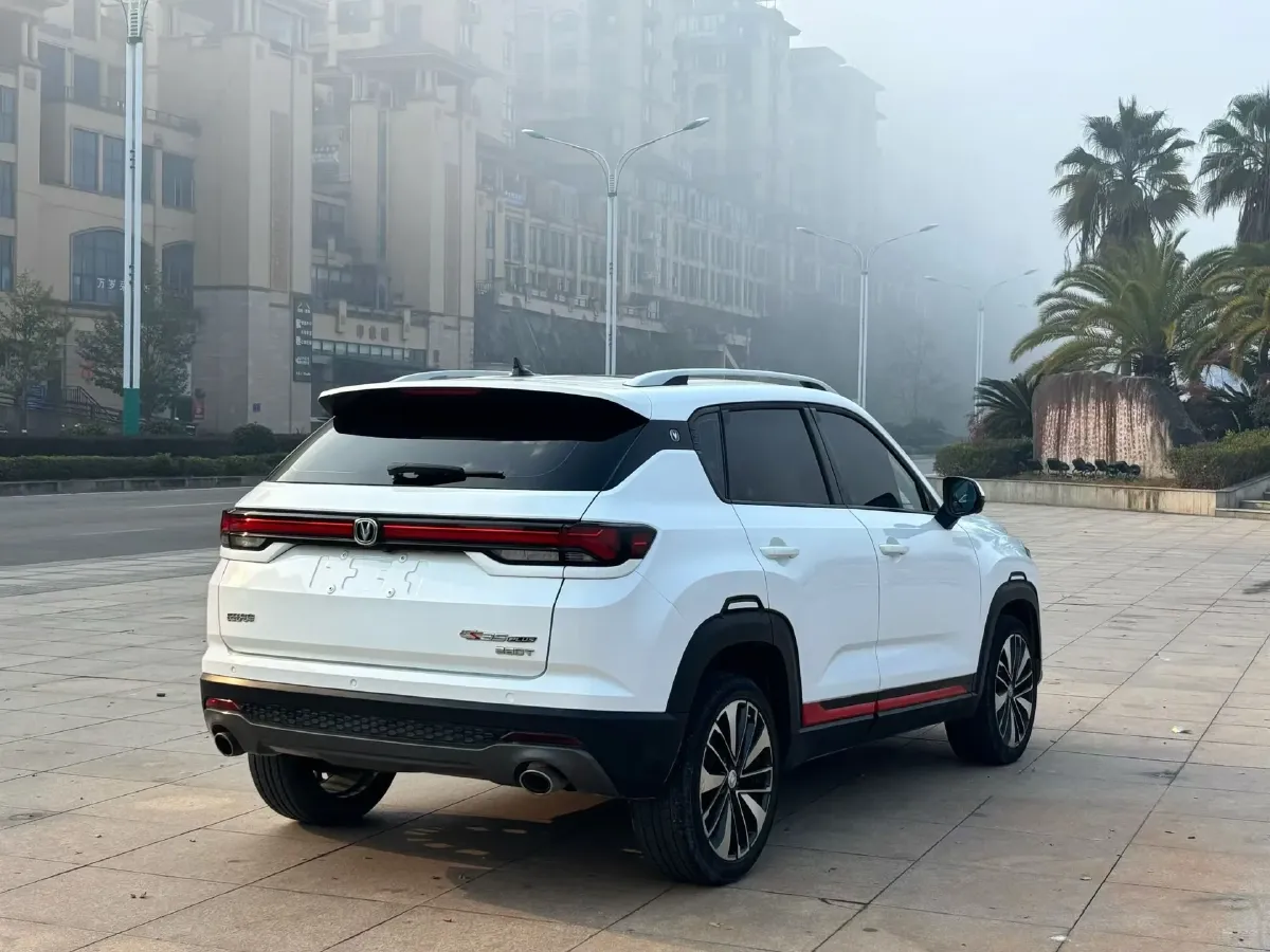 2021 ChangAn CS35 Plus 1.4T 160HP L4 7DCT,autocango,china used car exporter,china ev exporter,chinese used car exporter,chinese used ev exporter