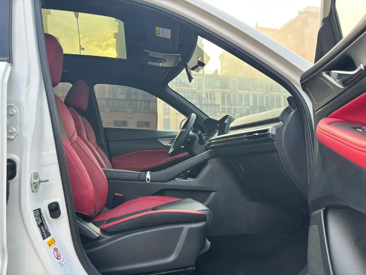 2021 ChangAn CS35 Plus 1.4T 160HP L4 7DCT,autocango,china used car exporter,china ev exporter,chinese used car exporter,chinese used ev exporter
