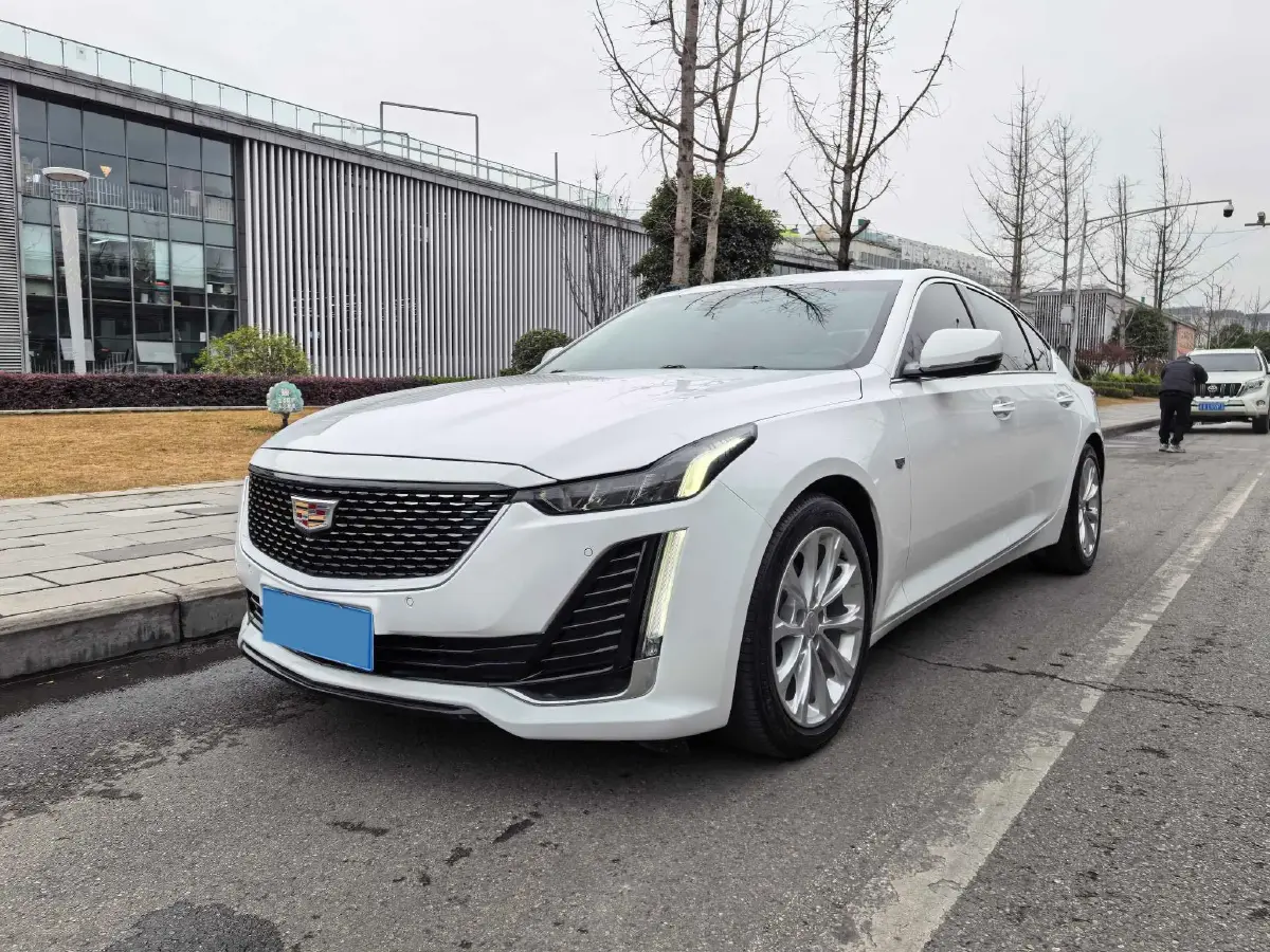 2021 Cadillac CT5 2.0T 237HP L4 10AT