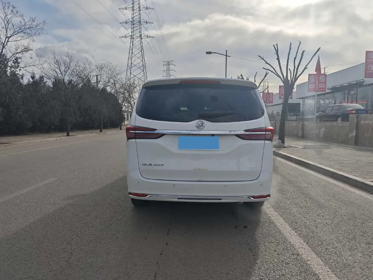 2022 Buick GL8 2.0T 237HP L4 9AT,autocango,china used car exporter,china ev exporter,chinese used car exporter,chinese used ev exporter