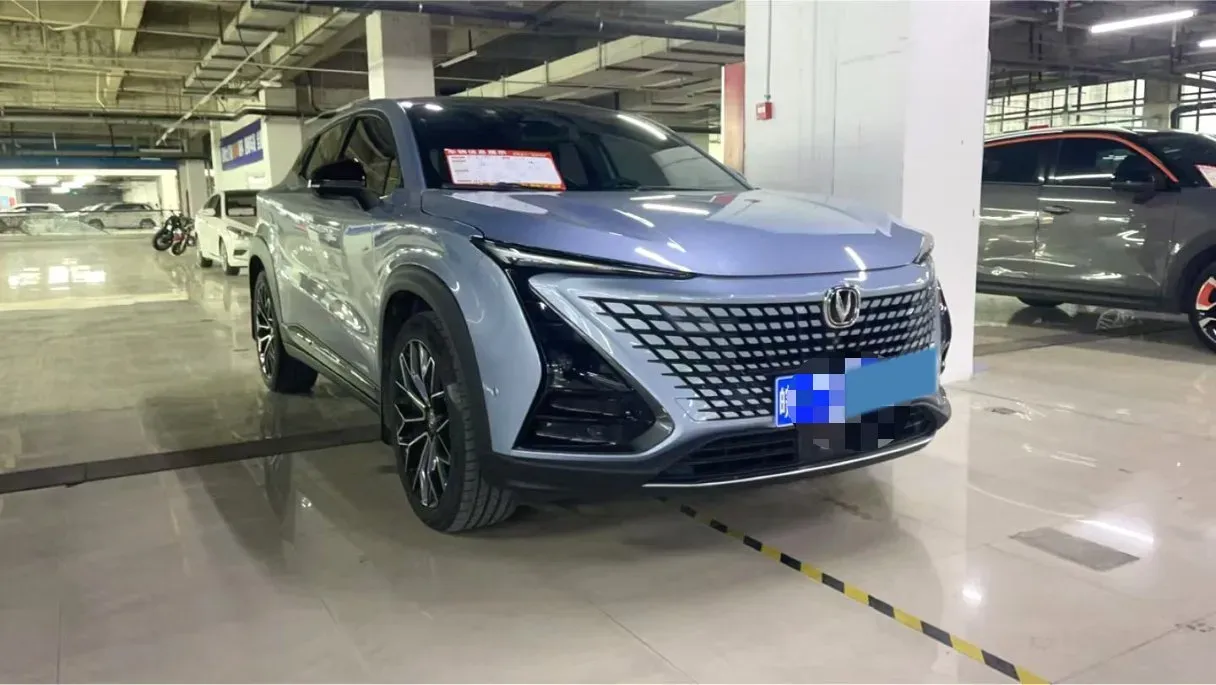2022 ChangAn UNI-T 1.5T 188HP L4 7DCT,autocango,china used car exporter,china ev exporter,chinese used car exporter,chinese used ev exporter