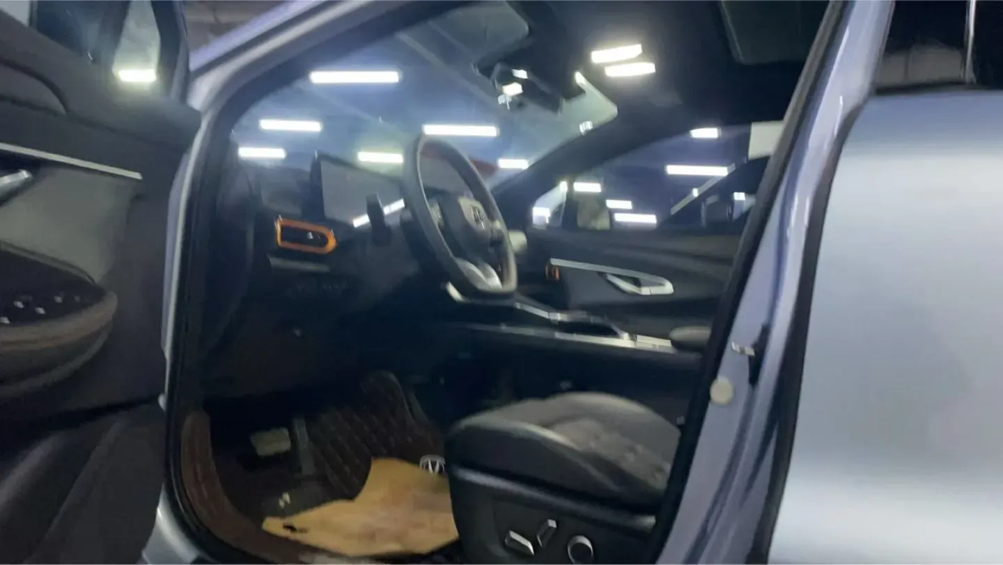 2022 ChangAn UNI-T 1.5T 188HP L4 7DCT,autocango,china used car exporter,china ev exporter,chinese used car exporter,chinese used ev exporter