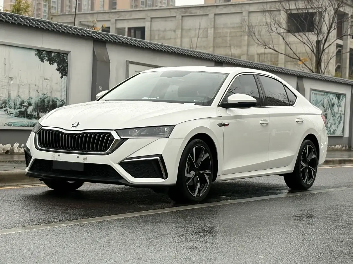 2021 Skoda Octavia 1.4T 150HP L4 7DCT