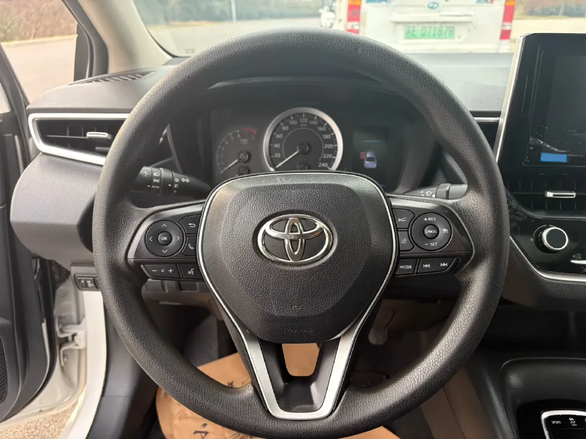 2021 Toyota Corolla 1.2T 116HP L4 CVT,autocango,china used car exporter,china ev exporter,chinese used car exporter,chinese used ev exporter