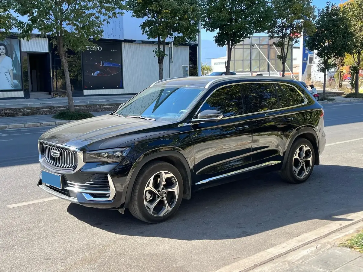 2025 Geely Monjaro 2.0T 238HP L4 8AT