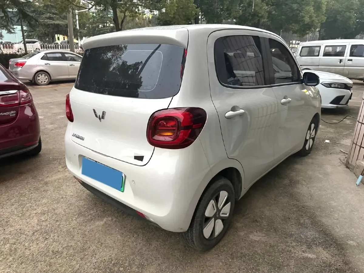 2025 WuLing HongGuang MINI EV BEV 16.2KWH,autocango,china used car exporter,china ev exporter,chinese used car exporter,chinese used ev exporter