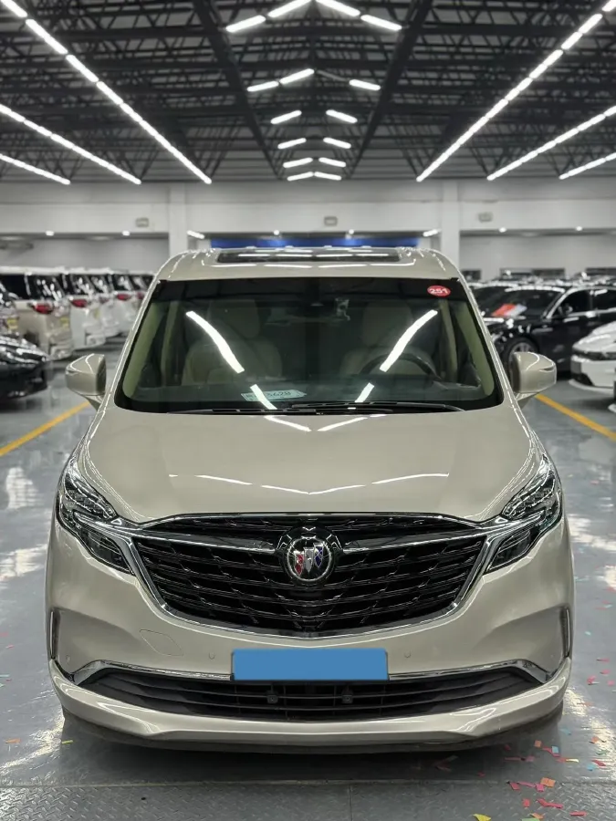 2022 Buick GL8 2.0T 237HP L4 9AT,autocango,china used car exporter,china ev exporter,chinese used car exporter,chinese used ev exporter