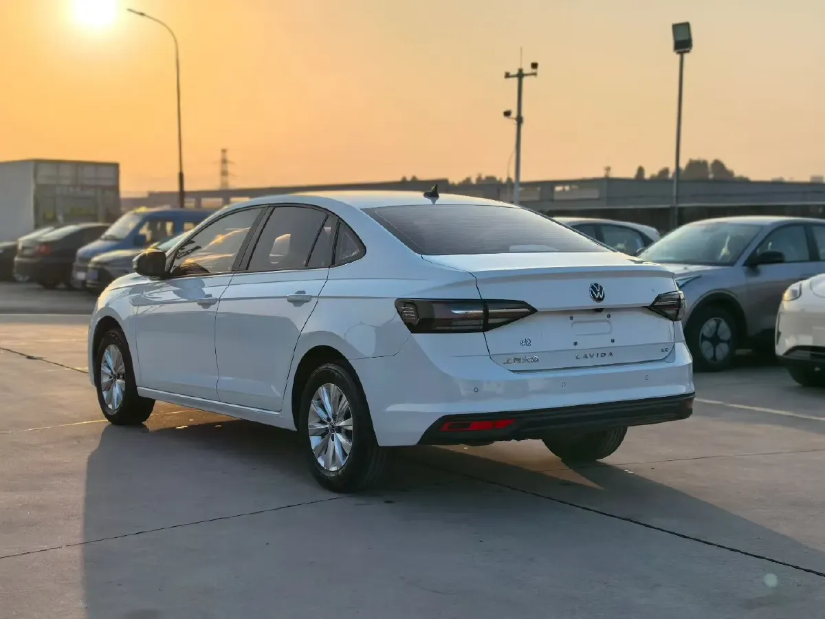 2025 Ruichi Auto EC75 BEV 41.85KWH,autocango,china used car exporter,china ev exporter,chinese used car exporter,chinese used ev exporter