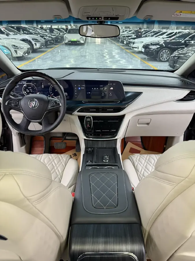 2021 Buick GL8 2.0T 237HP L4 9AT,autocango,china used car exporter,china ev exporter,chinese used car exporter,chinese used ev exporter