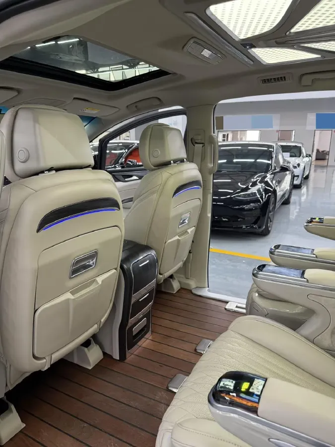 2021 Buick GL8 2.0T 237HP L4 9AT,autocango,china used car exporter,china ev exporter,chinese used car exporter,chinese used ev exporter