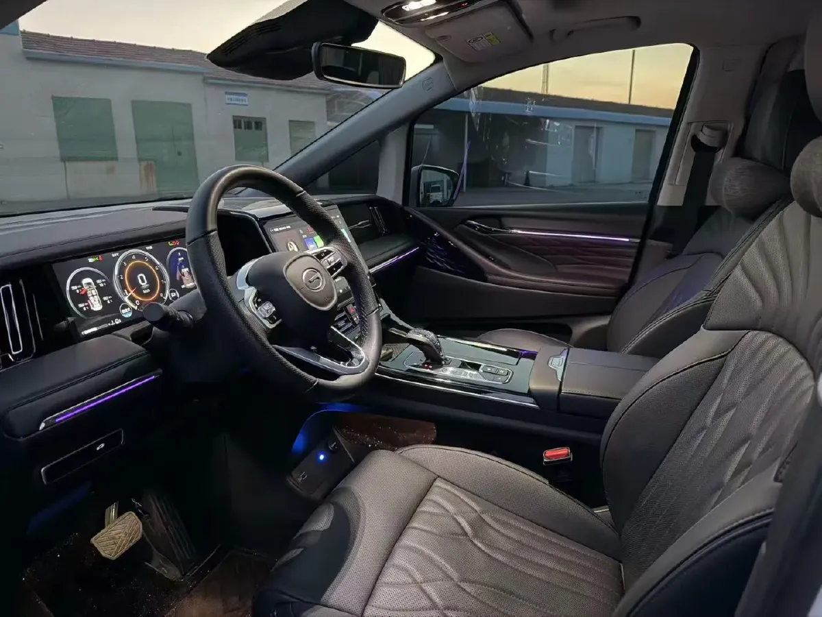 2024 GAC Trumpchi M8 2.0T 252HP L4 8AT,autocango,china used car exporter,china ev exporter,chinese used car exporter,chinese used ev exporter