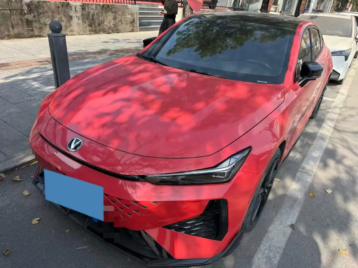 2024 ChangAn UNI-V 1.5T 188HP L4 7DCT,autocango,china used car exporter,china ev exporter,chinese used car exporter,chinese used ev exporter