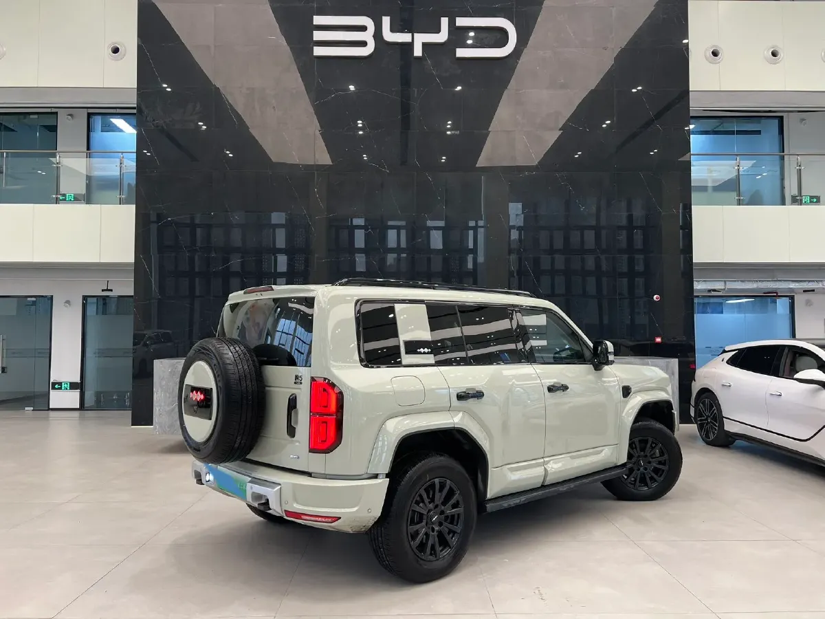 2025 FangChengBao Bao 5 1.5T 194HP L4 E-CVT PHEV 31.8KWH,autocango,china used car exporter,china ev exporter,chinese used car exporter,chinese used ev exporter