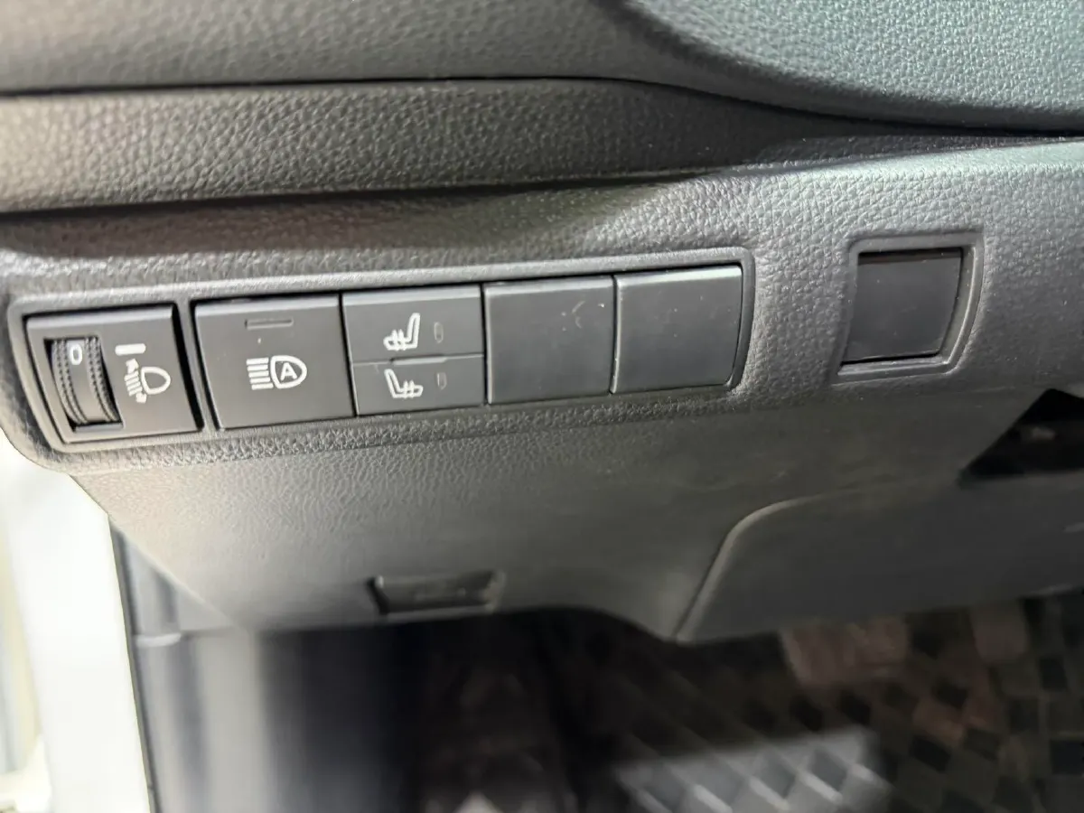 2021 Toyota Corolla 1.2T 116HP L4 CVT,autocango,china used car exporter,china ev exporter,chinese used car exporter,chinese used ev exporter