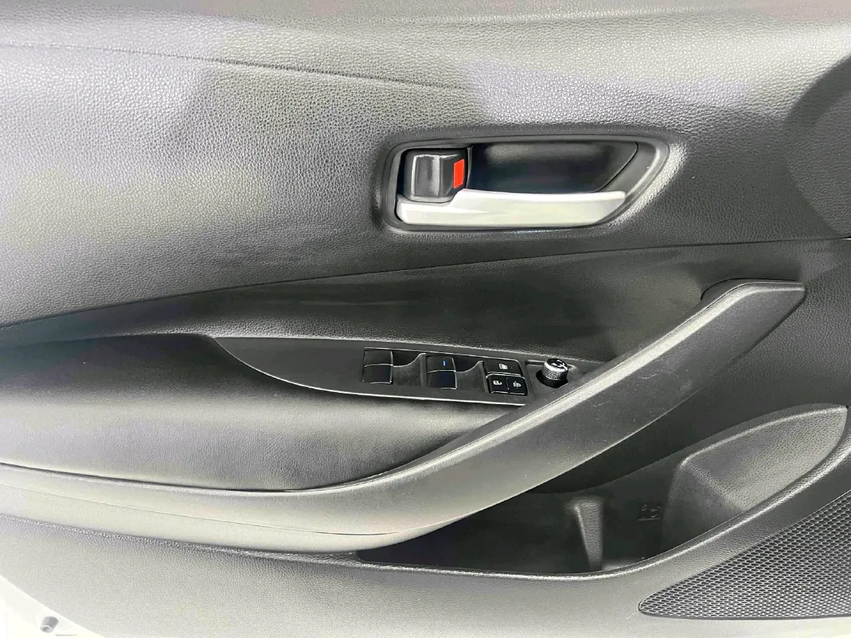 2021 Toyota Corolla 1.2T 116HP L4 CVT,autocango,china used car exporter,china ev exporter,chinese used car exporter,chinese used ev exporter