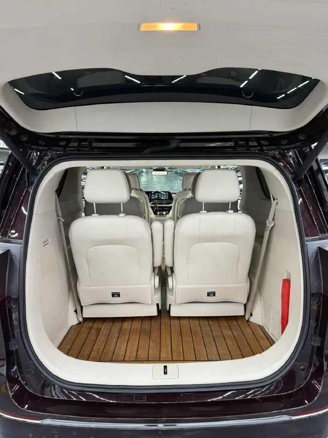 2020 Buick GL8 2.0T 237HP L4 9AT,autocango,china used car exporter,china ev exporter,chinese used car exporter,chinese used ev exporter