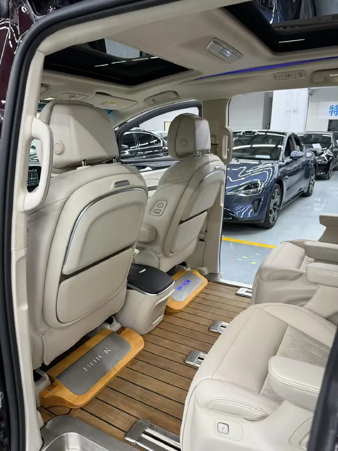 2020 Buick GL8 2.0T 237HP L4 9AT,autocango,china used car exporter,china ev exporter,chinese used car exporter,chinese used ev exporter