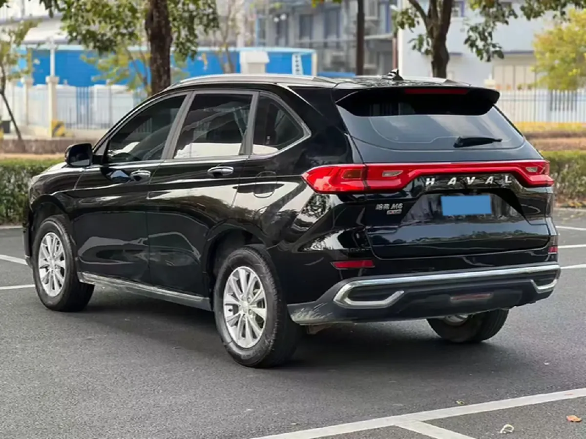 2021 Haval M6 1.5T 150HP L4 7DCT,autocango,china used car exporter,china ev exporter,chinese used car exporter,chinese used ev exporter