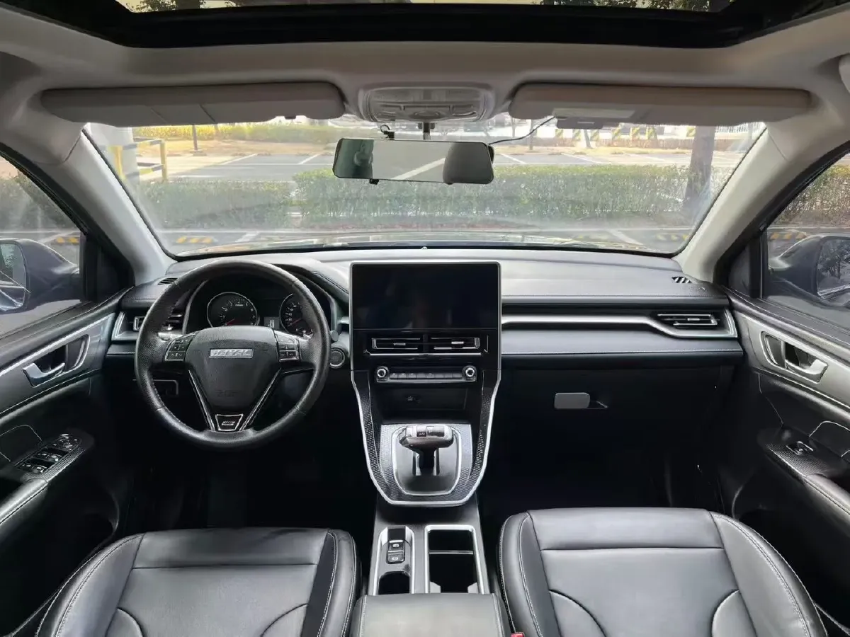 2021 Haval M6 1.5T 150HP L4 7DCT,autocango,china used car exporter,china ev exporter,chinese used car exporter,chinese used ev exporter