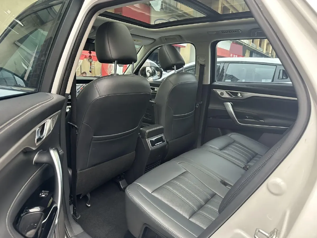 2019 ChangAn CS95 2.0T 233HP L4 6AT,autocango,china used car exporter,china ev exporter,chinese used car exporter,chinese used ev exporter