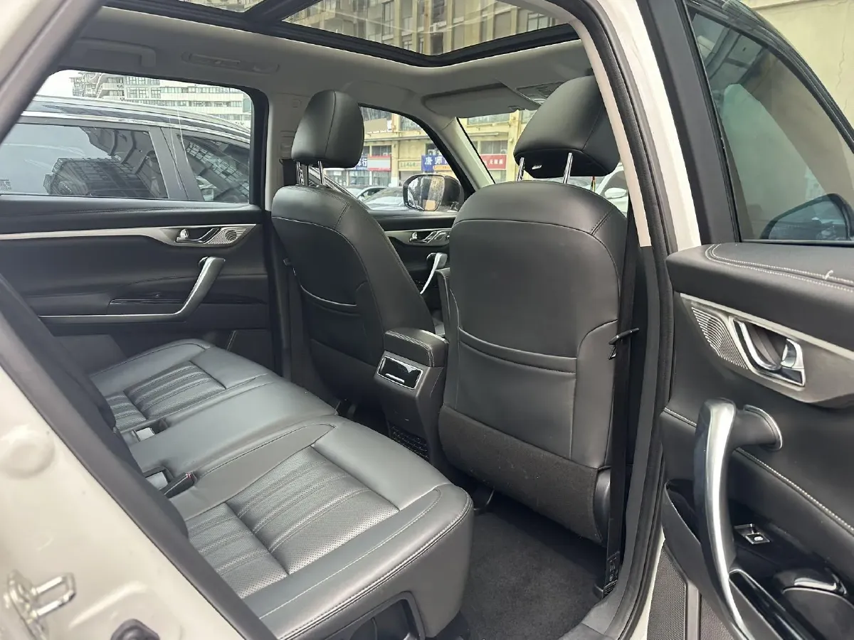 2019 ChangAn CS95 2.0T 233HP L4 6AT,autocango,china used car exporter,china ev exporter,chinese used car exporter,chinese used ev exporter