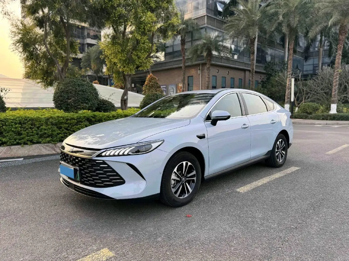 2025 BYD Qin Plus 1.5L 101HP L4 E-CVT PHEV 15.8KWH