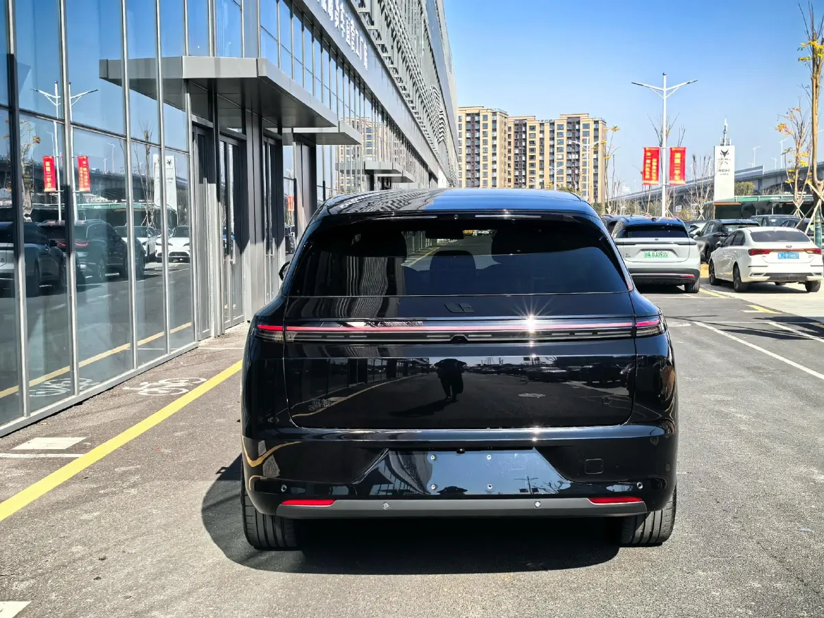 2023 Li L7 Range Extended 154HP REEV 40.9KWH,autocango,china used car exporter,china ev exporter,chinese used car exporter,chinese used ev exporter