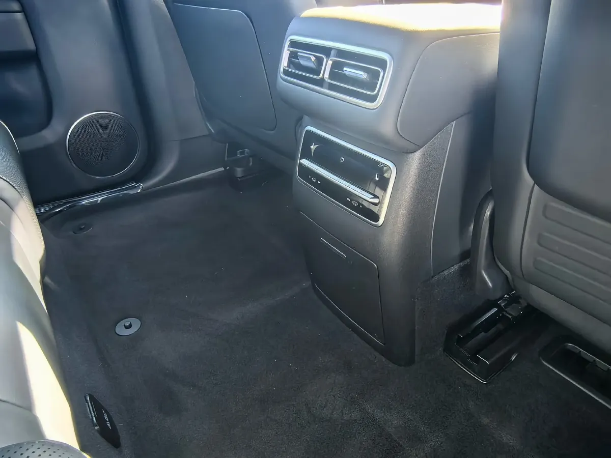 2023 Li L7 Range Extended 154HP REEV 40.9KWH,autocango,china used car exporter,china ev exporter,chinese used car exporter,chinese used ev exporter