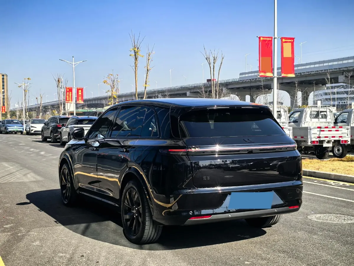2023 Li L7 Range Extended 154HP REEV 40.9KWH,autocango,china used car exporter,china ev exporter,chinese used car exporter,chinese used ev exporter