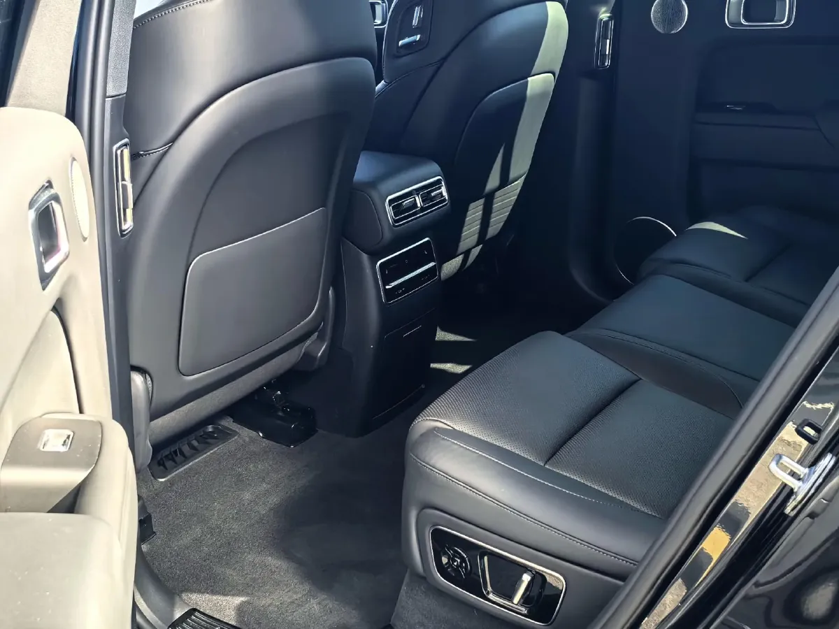 2023 Li L7 Range Extended 154HP REEV 40.9KWH,autocango,china used car exporter,china ev exporter,chinese used car exporter,chinese used ev exporter