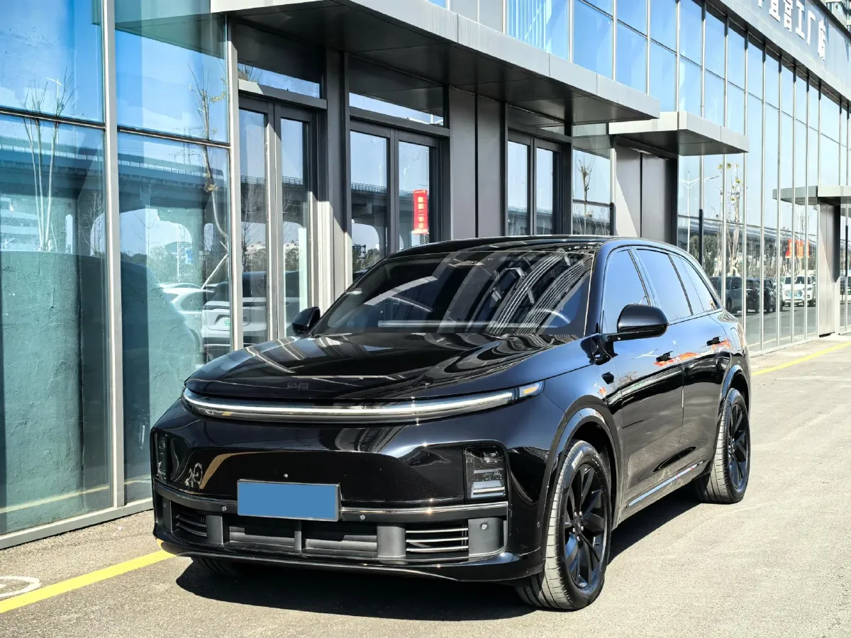 2023 Li L7 Range Extended 154HP REEV 40.9KWH,autocango,china used car exporter,china ev exporter,chinese used car exporter,chinese used ev exporter