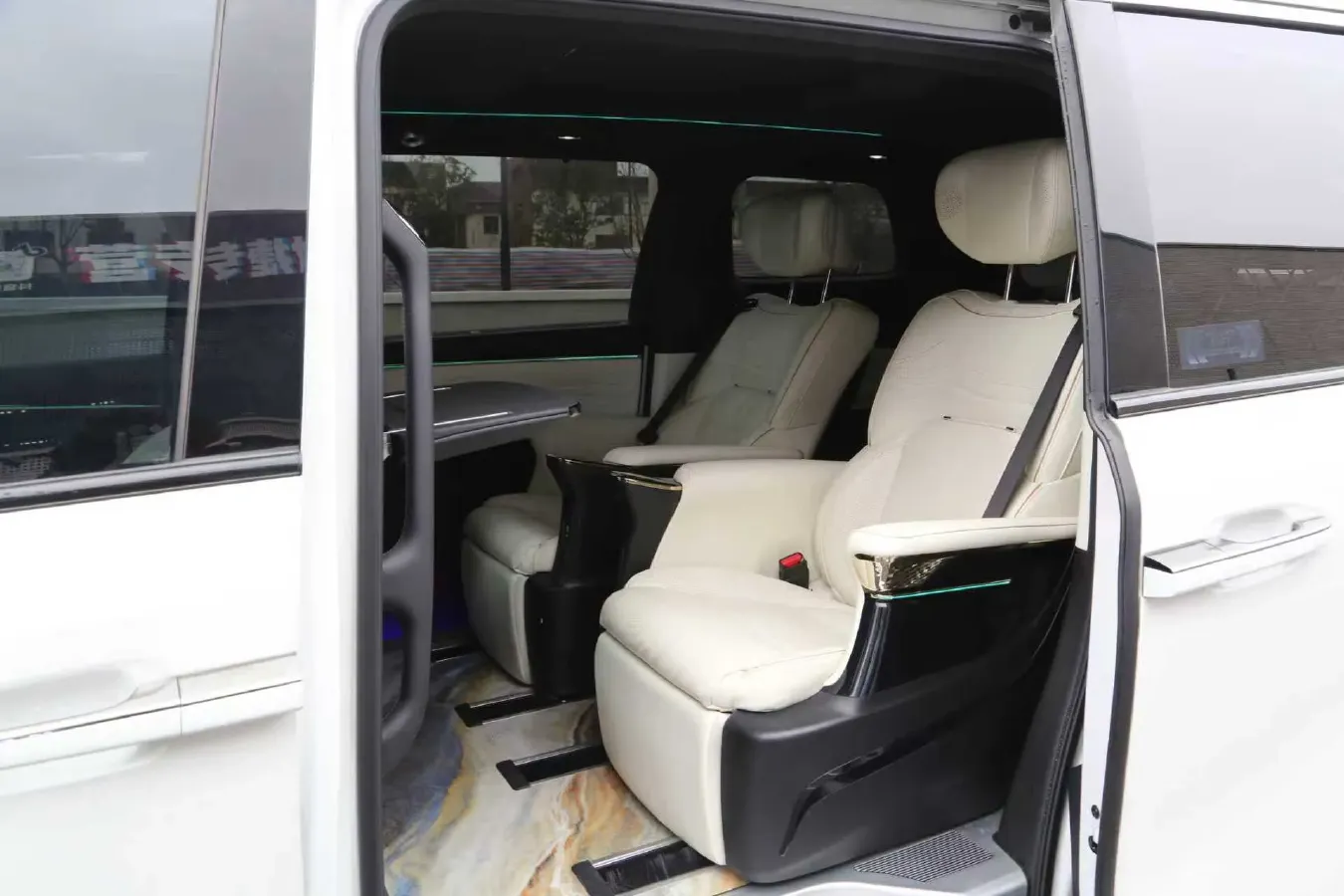 2023 GAC Trumpchi M8 2.0T 252HP L4 8AT,autocango,china used car exporter,china ev exporter,chinese used car exporter,chinese used ev exporter