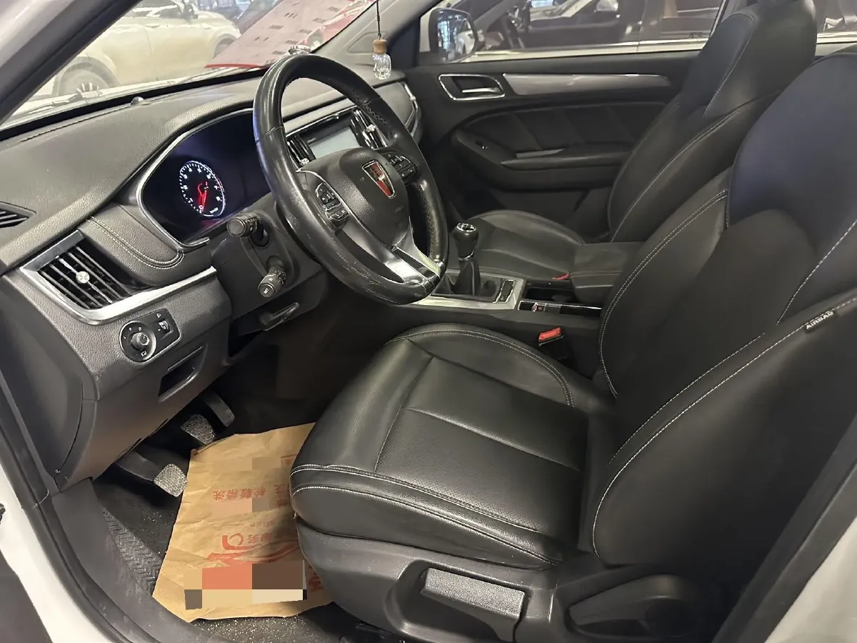 2017 Haval H2 1.5T 150HP L4 6MT,autocango,china used car exporter,china ev exporter,chinese used car exporter,chinese used ev exporter