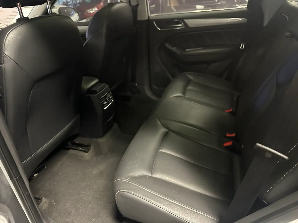 2017 Haval H2 1.5T 150HP L4 6MT,autocango,china used car exporter,china ev exporter,chinese used car exporter,chinese used ev exporter