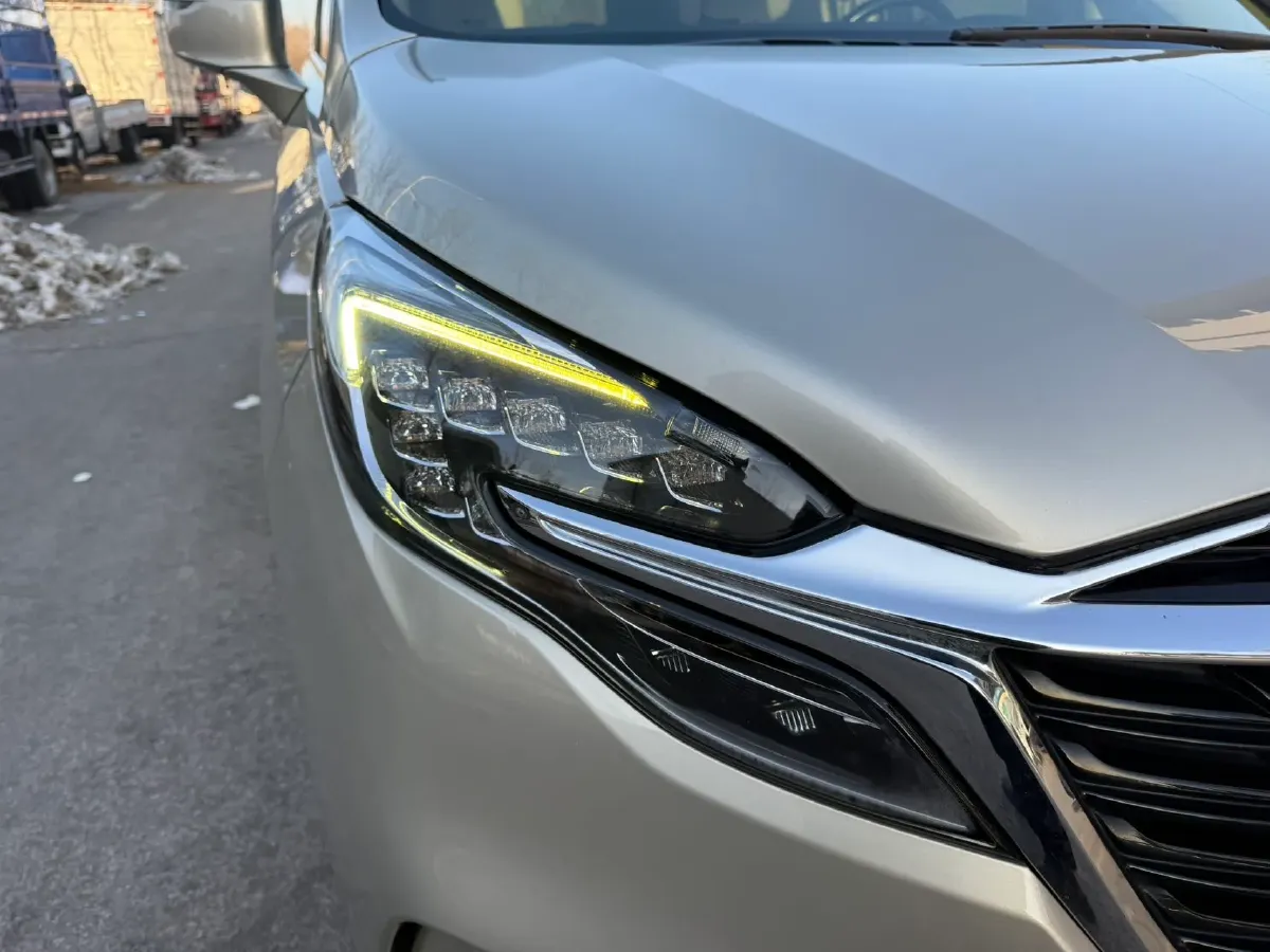 2022 Buick GL8 2.0T 237HP L4 9AT,autocango,china used car exporter,china ev exporter,chinese used car exporter,chinese used ev exporter