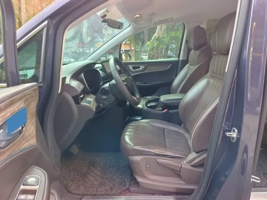 2022 Roewe iMAX8 BEV 90KWH,autocango,china used car exporter,china ev exporter,chinese used car exporter,chinese used ev exporter