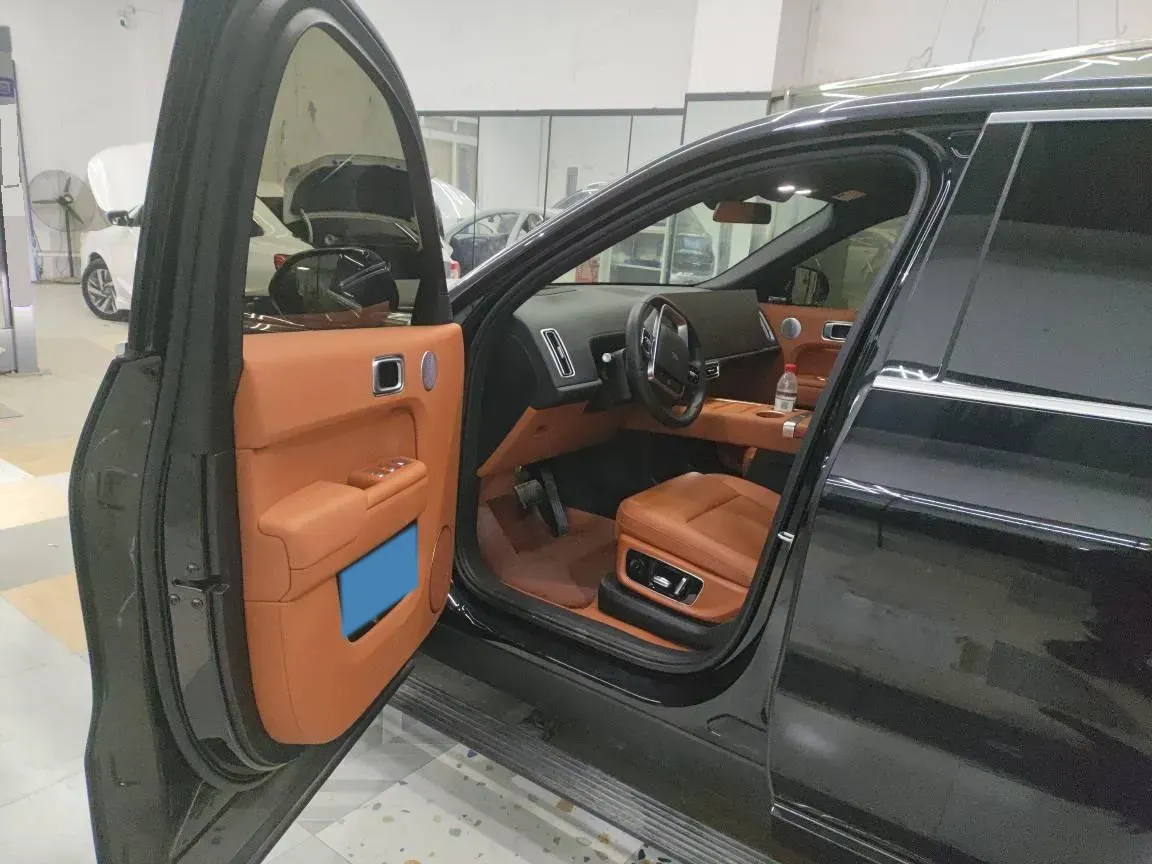 2024 Toyota Granvia 2.5L 189HP L4 E-CVT Hybrid,autocango,china used car exporter,china ev exporter,chinese used car exporter,chinese used ev exporter