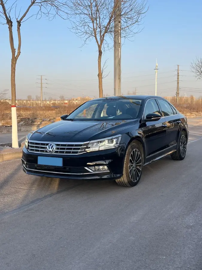 2017 Volkswagen Passat 1.8T 180HP L4 7DCT