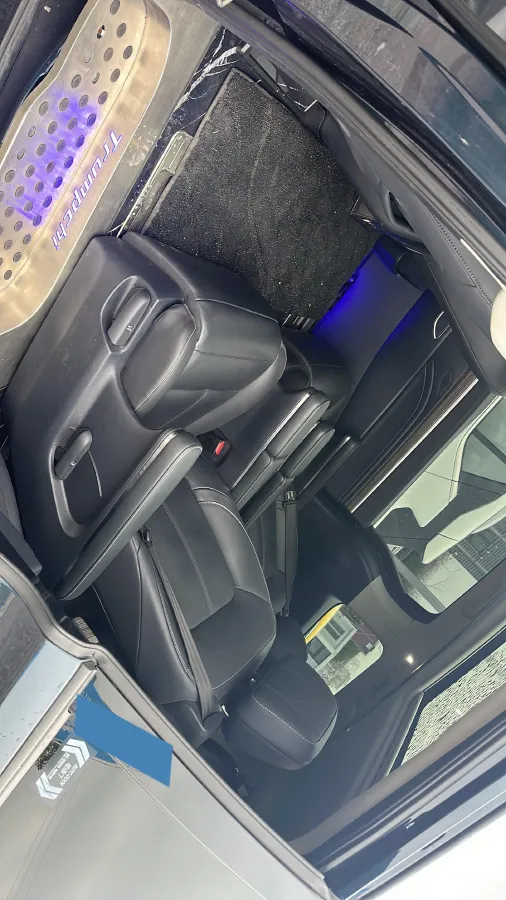 2021 GAC Trumpchi M8 2.0T 252HP L4 8AT,autocango,china used car exporter,china ev exporter,chinese used car exporter,chinese used ev exporter