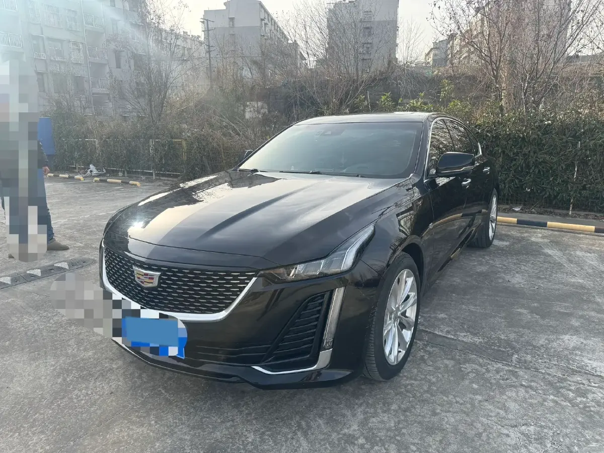 2022 Cadillac CT5 2.0T 237HP L4 10AT