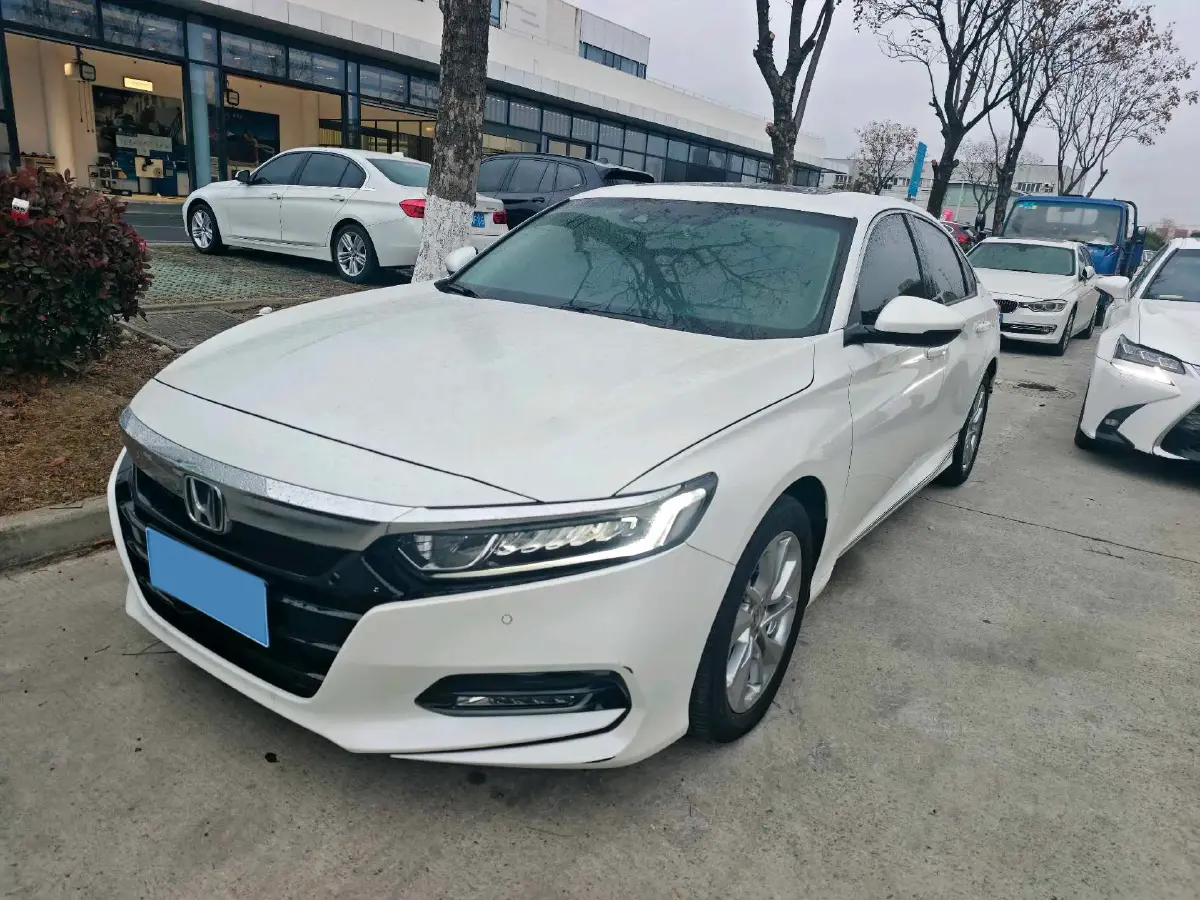 2021 Honda Accord 1.5T 194HP L4 CVT